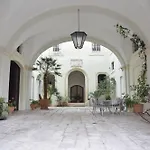 Palazzo De Castro