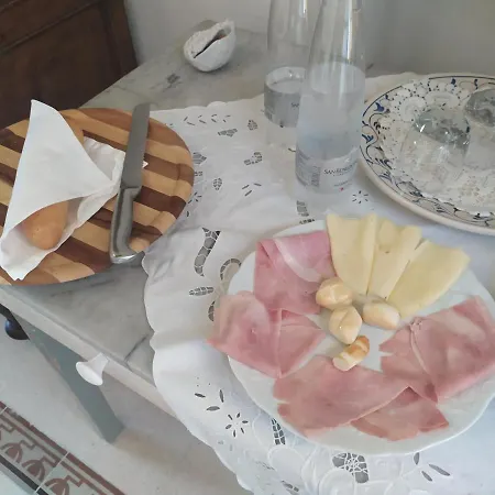 Palazzo De Castro Bed & Breakfast 4*