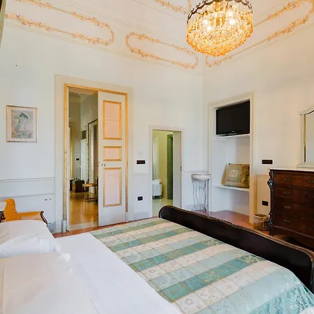 Palazzo De Castro B&B