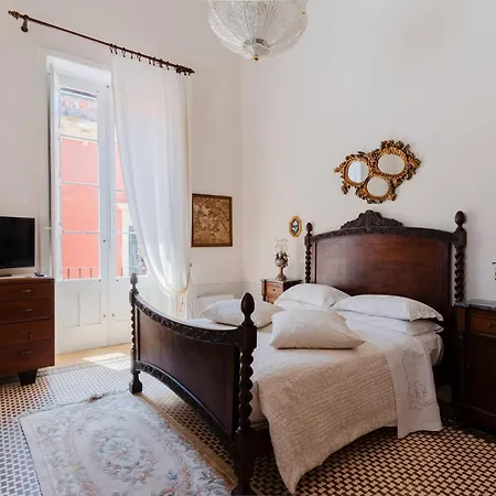 Palazzo De Castro B&B 스퀸자노