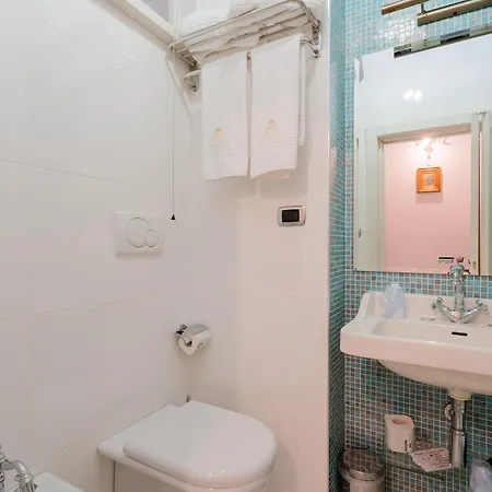 Palazzo De Castro Bed & Breakfast 4*