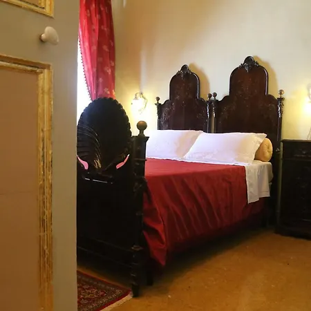 Palazzo De Castro B&B 스퀸자노
