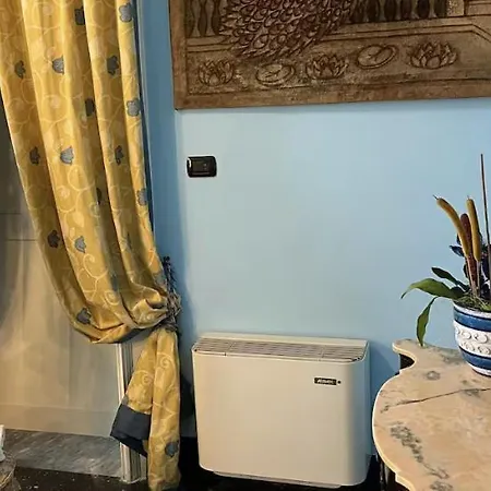 Palazzo De Castro 4*