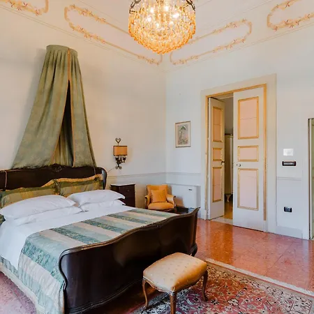 Palazzo De Castro Frühstückspension 4*