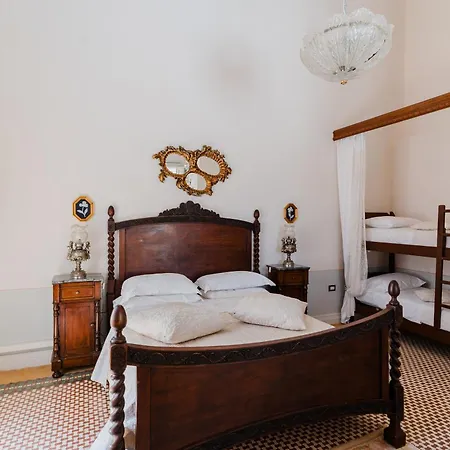 Palazzo De Castro Frühstückspension 4*