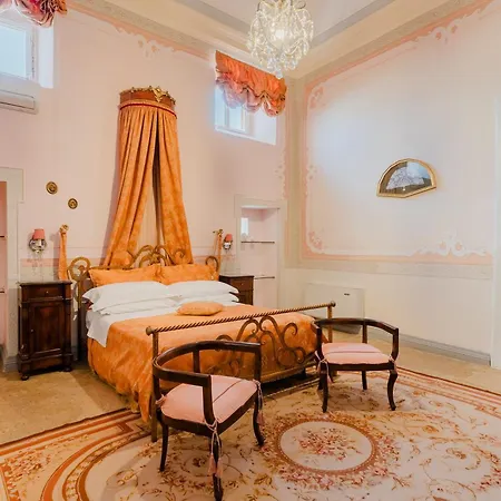 Palazzo De Castro Squinzano