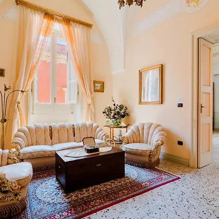 Palazzo De Castro 4* Squinzano