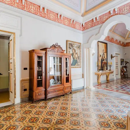 Palazzo De Castro