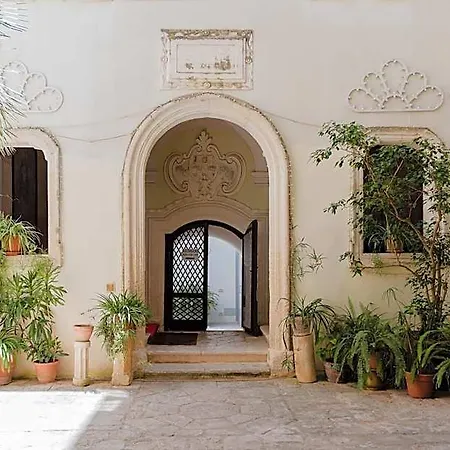 Palazzo De Castro 4* Squinzano