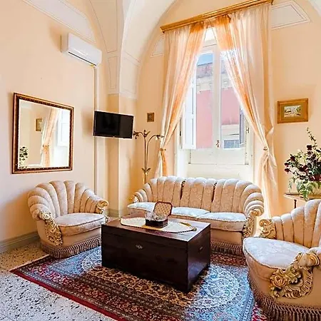 Palazzo De Castro 4* Squinzano
