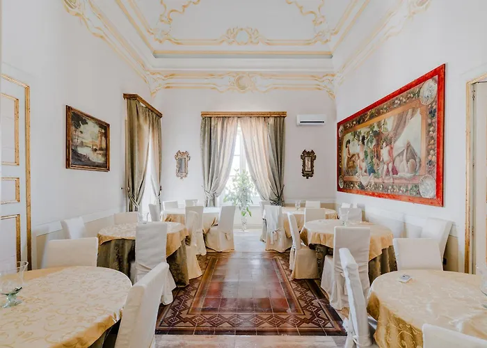 Palazzo De Castro 4*